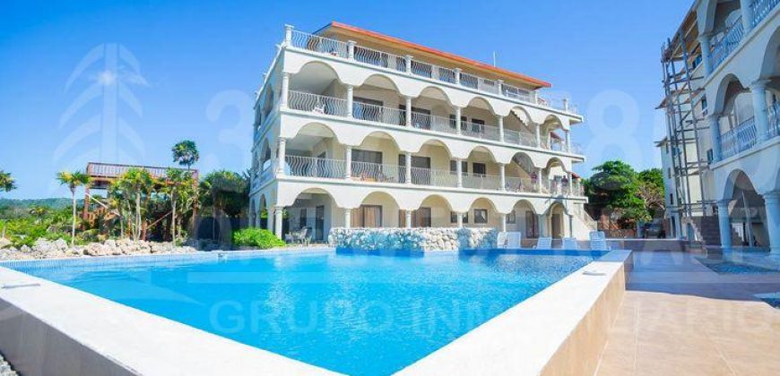 West End, Roatán, Oceanfront Condo 2 Iron Shore Pointe