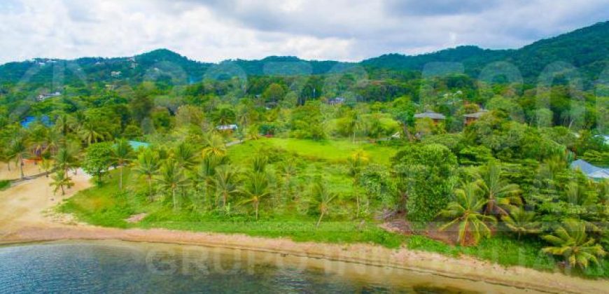 Sandy Bay Beachfront Property In Roatan