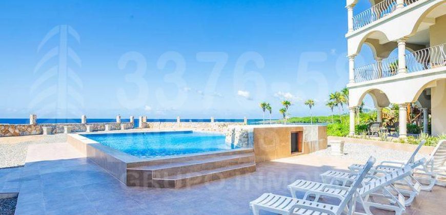 West End, Roatán, Oceanfront Condo 2 Iron Shore Pointe