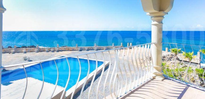 West End, Roatán, Oceanfront Condo 2 Iron Shore Pointe