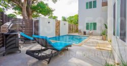 West End, Roatán, Oceanfront Condo 2 Iron Shore Pointe