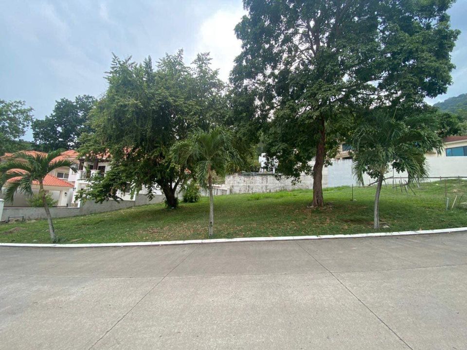 Terrenos en venta merendon hills