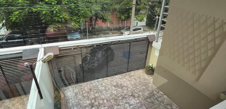 Venta de Townhouse circuito cerrado Jardines del Valle San Pedro Sula