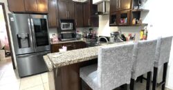 Venta de Townhouse circuito cerrado Jardines del Valle San Pedro Sula