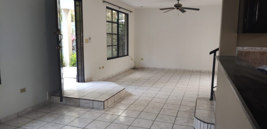 Venta de casa en Villas Mackay en San Pedro Sula Cortés