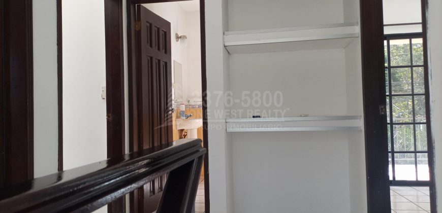 Venta de casa en Villas Mackay en San Pedro Sula Cortés