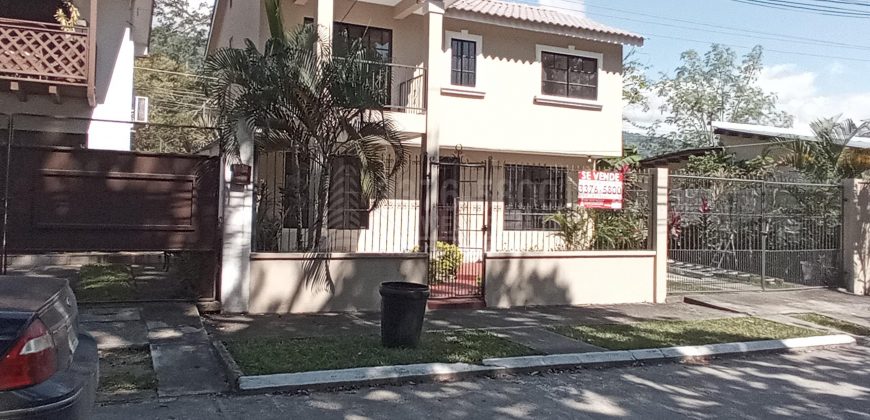 Venta de casa en Villas Mackay en San Pedro Sula Cortés