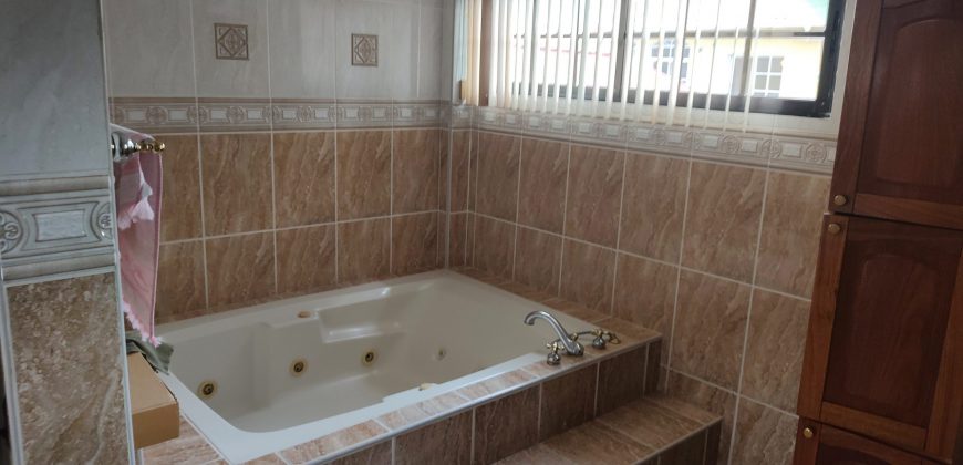 San Pedro Sula Casa en Venta en Colonia San Roberto de Sula