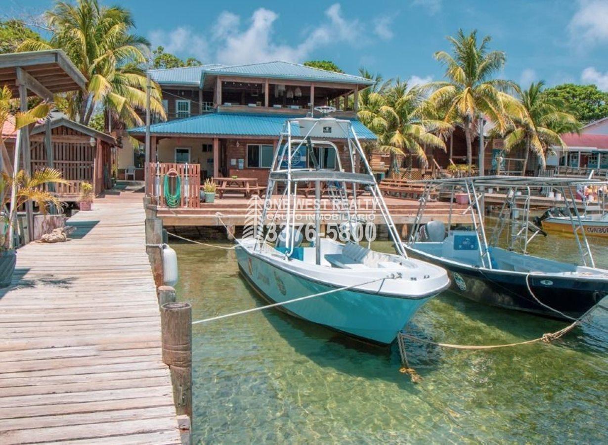 Boutique Dive Shop, Roatán in For Sales