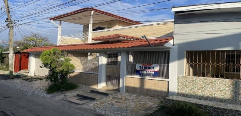 Casa en Venta en Colonia Miguel Ángel Pavón en San Pedro Sula | 4 Habitaciones | 4 Baños | Financiamiento Disponible