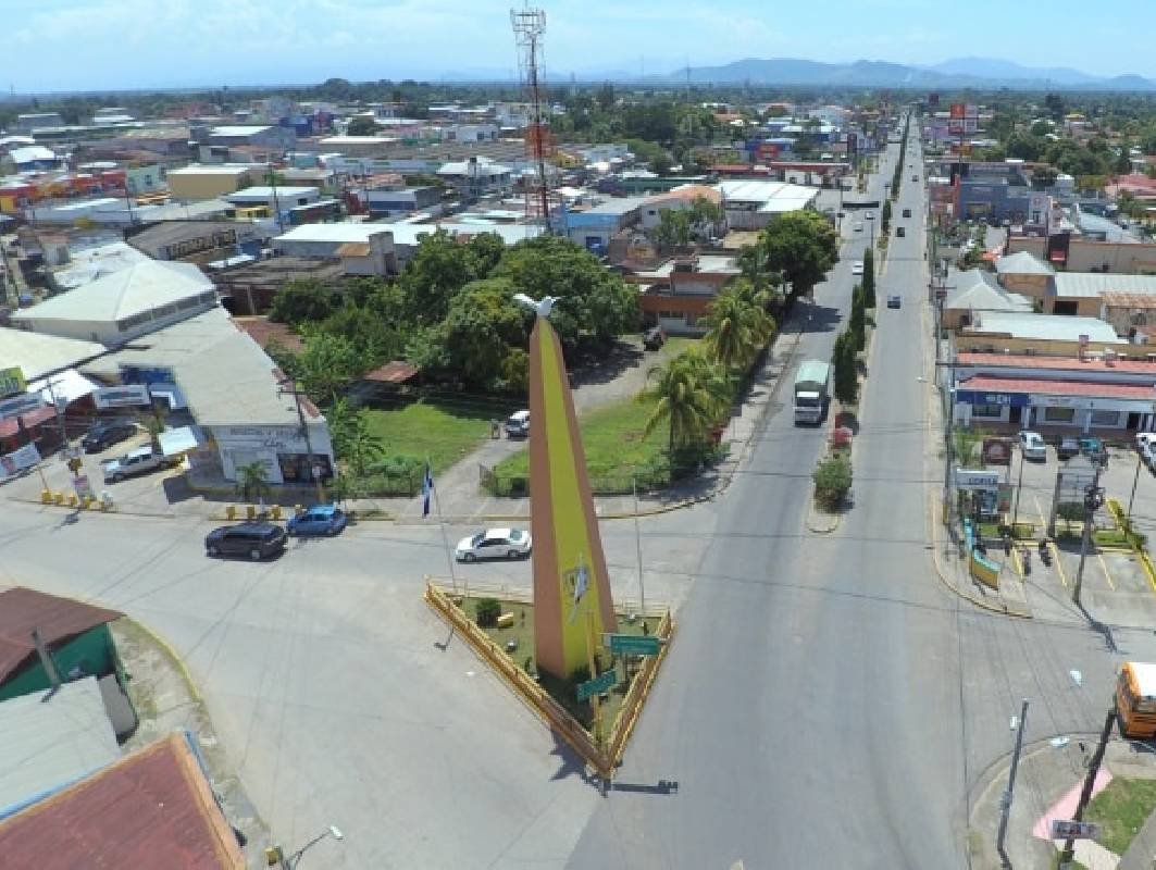 Prime Commercial Corner Lot | 6,049 SF | Development Opportunity in El Progreso, Honduras