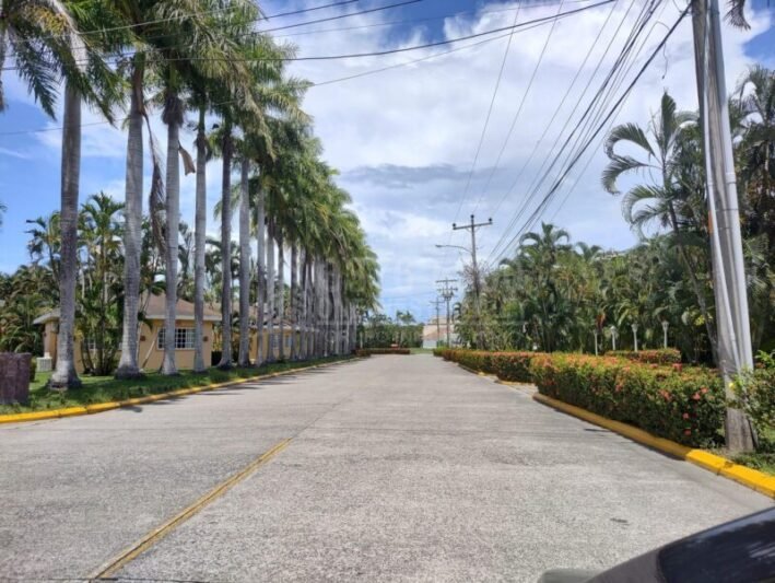 Furnished Three-Bedroom Villa for Sale at Palma Real, La Ceiba