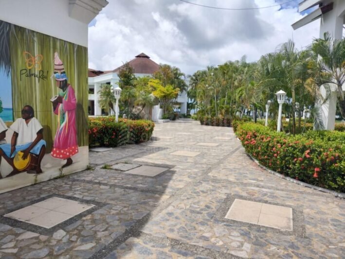 Furnished Three-Bedroom Villa for Sale at Palma Real, La Ceiba