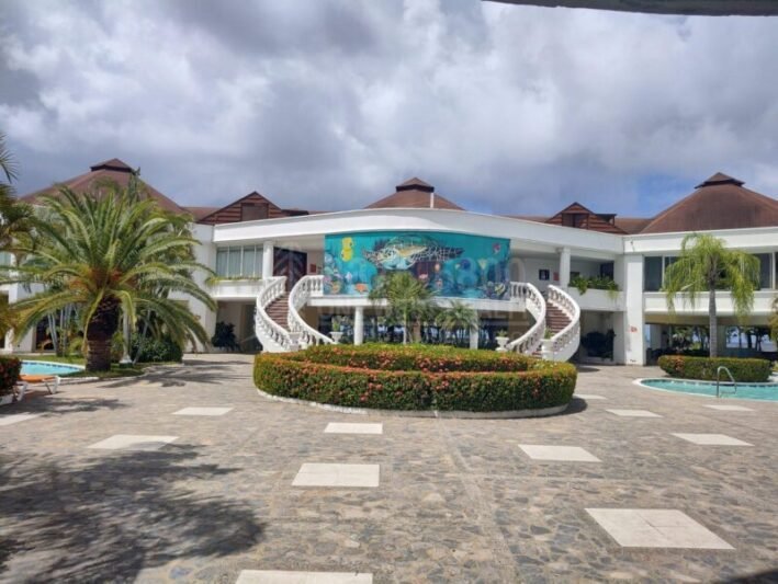 Furnished Three-Bedroom Villa for Sale at Palma Real, La Ceiba